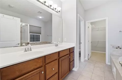 Bath - 9762 Brooks Bend Ct, Centerville, OH 45458 photo 1 of 8