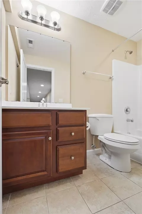Bath - 9762 Brooks Bend Ct, Centerville, OH 45458 photo 8 of 8