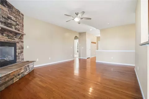 Living - 9762 Brooks Bend Ct, Centerville, OH 45458 photo 6 of 8
