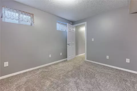 Bedroom - 1587 Glenn Abbey Dr, Kettering, OH 45420 photo 8 of 8