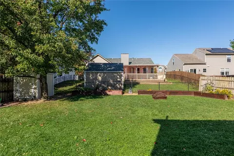 Exterior - 1587 Glenn Abbey Dr, Kettering, OH 45420 photo 2 of 10