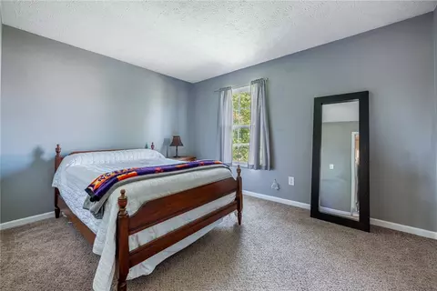Bedroom - 1587 Glenn Abbey Dr, Kettering, OH 45420 photo 1 of 8