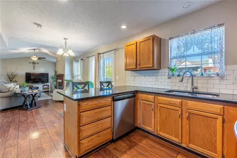 Kitchen - 1587 Glenn Abbey Dr, Kettering, OH 45420 photo 1 of 4
