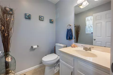 Bath - 1587 Glenn Abbey Dr, Kettering, OH 45420 photo 1 of 4