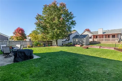Exterior - 1587 Glenn Abbey Dr, Kettering, OH 45420 photo 6 of 10