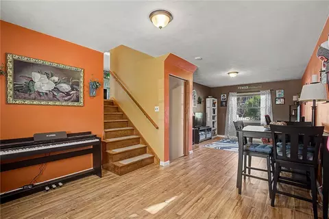 Entry Way - 3836 Benfield Dr, Kettering, OH 45429 photo 4 of 4