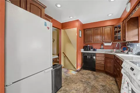 Kitchen - 3836 Benfield Dr, Kettering, OH 45429 photo 2 of 6