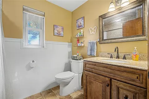 Bath - 3836 Benfield Dr, Kettering, OH 45429 photo 1 of 3