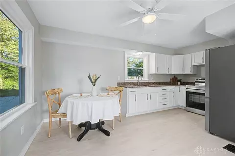 Kitchen - 236 N Arlington Ave, Springfield, OH 45503 photo 1 of 4