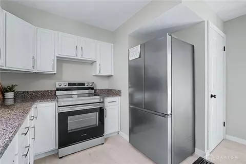 Kitchen - 236 N Arlington Ave, Springfield, OH 45503 photo 4 of 4