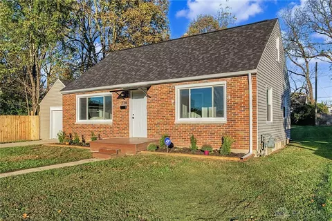Exterior - 236 N Arlington Ave, Springfield, OH 45503 photo 4 of 13