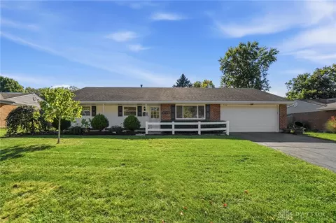 3150 Gardenia Dr, West Carrollton, OH 45449