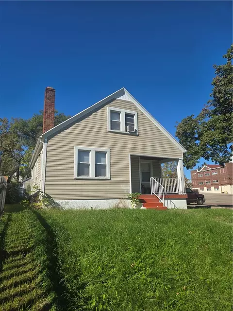 2109 Rugby Rd, Dayton, OH 45406