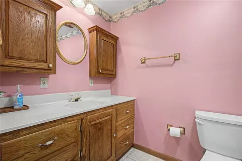 Bath - 5613 Red Coach Rd, Centerville, OH 45429 photo 3 of 7