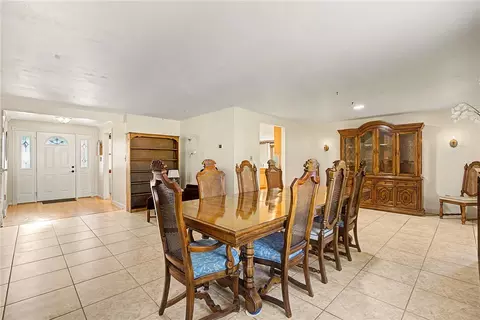 Dining - 5613 Red Coach Rd, Centerville, OH 45429 photo 5 of 5