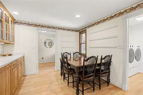 Dining - 5613 Red Coach Rd, Centerville, OH 45429 photo 1 of 5