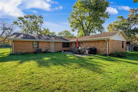 Exterior - 5613 Red Coach Rd, Centerville, OH 45429 photo 9 of 17