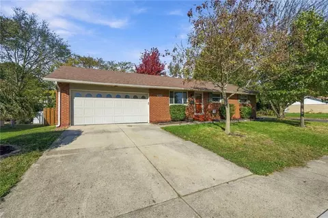 1231 Marsha Dr, Miamisburg, OH 45342
