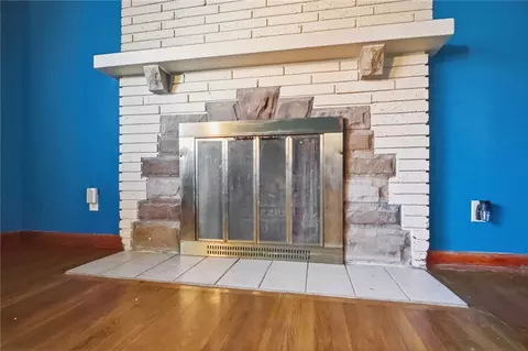 Living - 4116 Lefevre Dr, Kettering, OH 45429 photo 5 of 5
