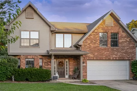 680 Golf View Ct, Vandalia, OH 45377