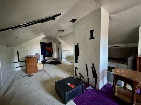 Bedroom - 305 E Northern Ave, Springfield, OH 45503 photo 9 of 11