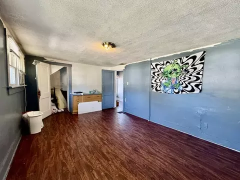 Bedroom - 305 E Northern Ave, Springfield, OH 45503 photo 4 of 11