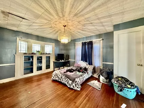 Bedroom - 305 E Northern Ave, Springfield, OH 45503 photo 1 of 11