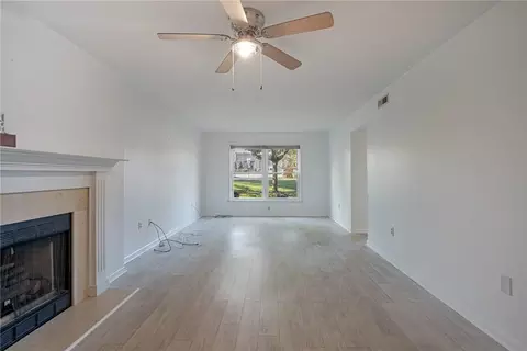 Living - 700 Ashton Cir #137, Kettering, OH 45429 photo 2 of 3