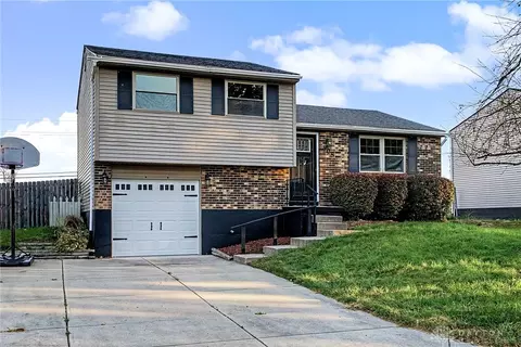 808 Nordhoff Farm Dr, Union, OH 45322