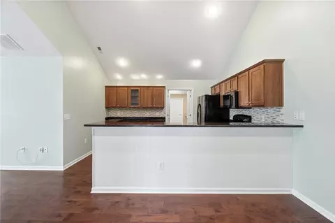 Kitchen - 232 Abbey Dr, Springboro, OH 45066 photo 1 of 5