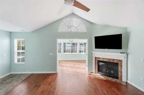 Living - 232 Abbey Dr, Springboro, OH 45066 photo 4 of 12
