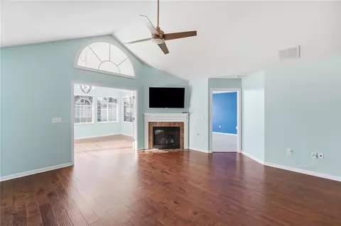 Living - 232 Abbey Dr, Springboro, OH 45066 photo 2 of 12