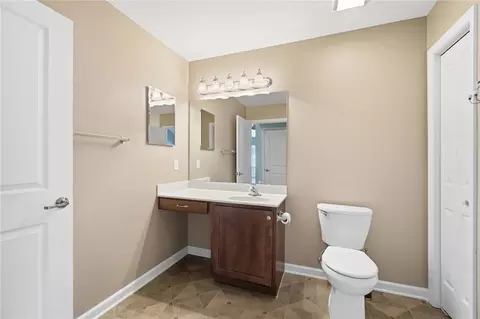 Bath - 232 Abbey Dr, Springboro, OH 45066 photo 4 of 6