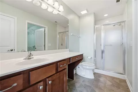 Bath - 232 Abbey Dr, Springboro, OH 45066 photo 1 of 6
