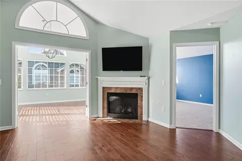 Living - 232 Abbey Dr, Springboro, OH 45066 photo 3 of 12