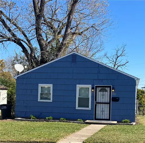 100 N Halloway St, Dayton, OH 45417