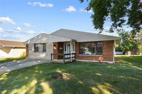 Exterior - 2796 Mohican Ave, Kettering, OH 45429 photo 2 of 7