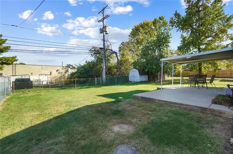 Exterior - 2796 Mohican Ave, Kettering, OH 45429 photo 3 of 7