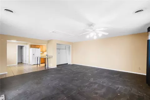 Living - 2796 Mohican Ave, Kettering, OH 45429 photo 10 of 10