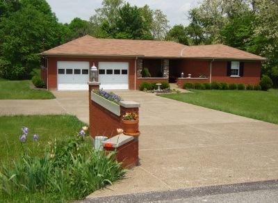 38 Comanche Dr, Franklin Twp, OH 45171 photo 1