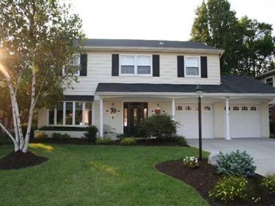 589 Chapelacres Ct, Cincinnati, OH 45233 photo 1