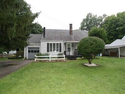 831 Youngs Ln, Cincinnati, OH 45245 photo 1