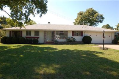 2833 Cyclorama Dr, Cincinnati, OH 45211 photo 1
