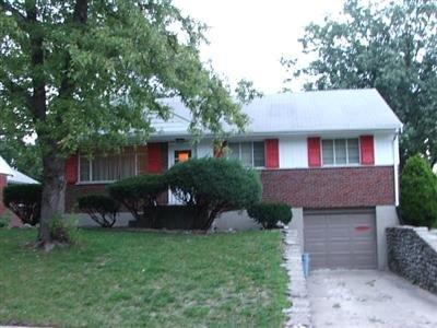 42 Imbler Dr, Greenhills, OH 45218 photo 1