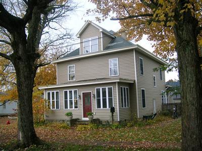 301 Bourbon St, Blanchester, OH 45107 photo 1