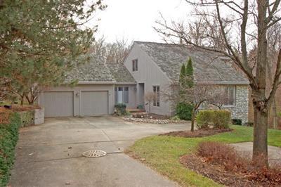 9403 Oakhurst Ct, Blue Ash, OH 45241 photo 1