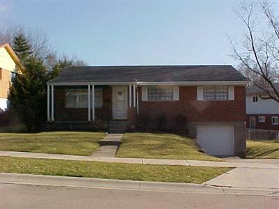 328 Robben Ln, Cincinnati, OH 45238 photo 1