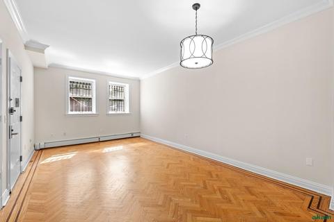 5582 Eagle Dance Dr, Hamilton, OH 45011 photo 3