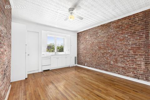 230 Excelsior St, Cincinnati, OH 45210 photo 1
