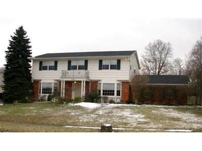 8765 Birchbark Dr, Cincinnati, OH 45249 photo 1